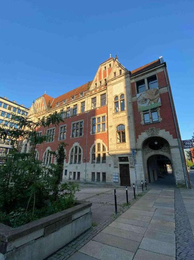 Apartment Im Historischen Altbau Am Marktplatz - Disney+, 300Mb/S Internet Chemnitz Dış mekan fotoğraf